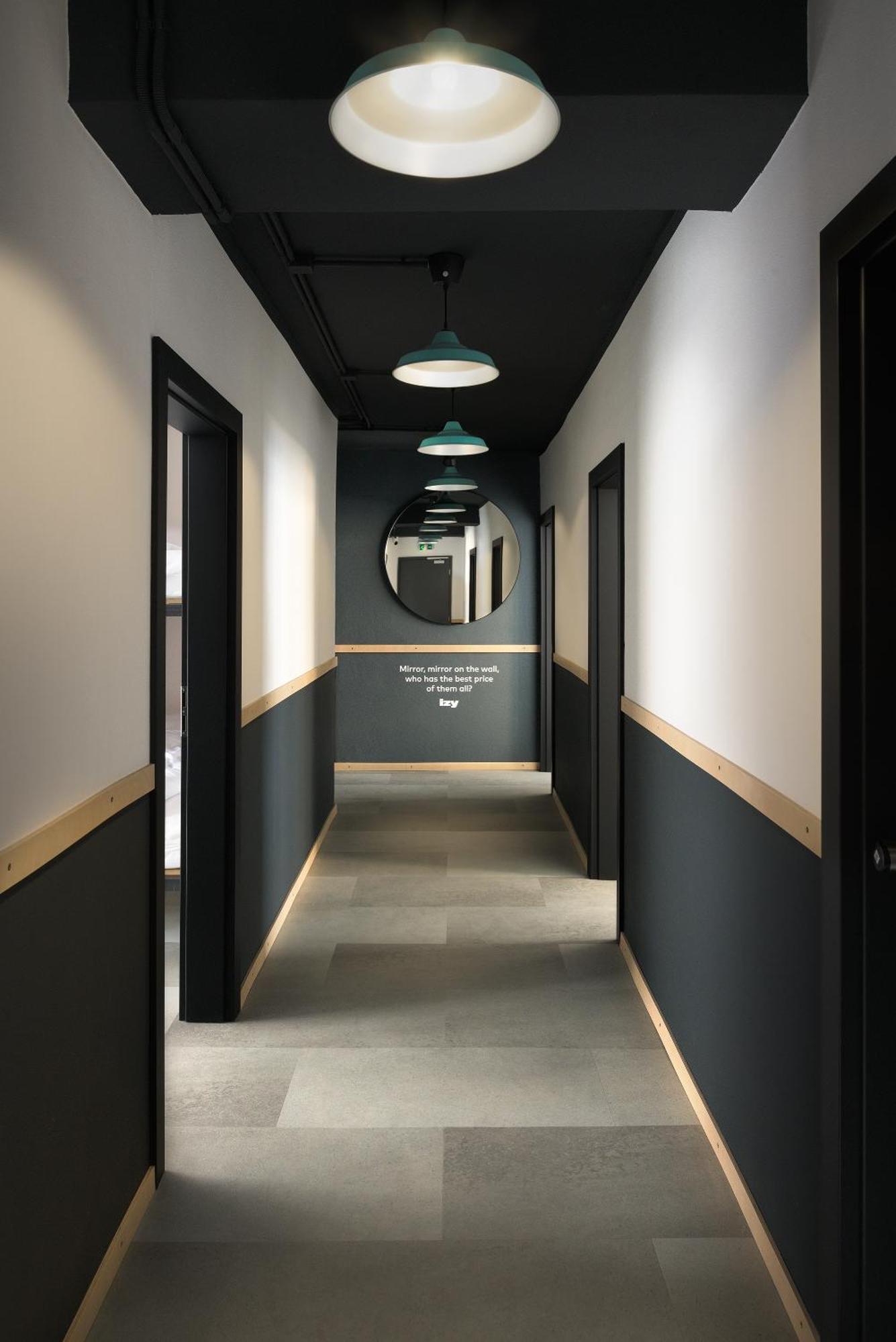 Izy Stay Hostel Bratislava Exteriör bild