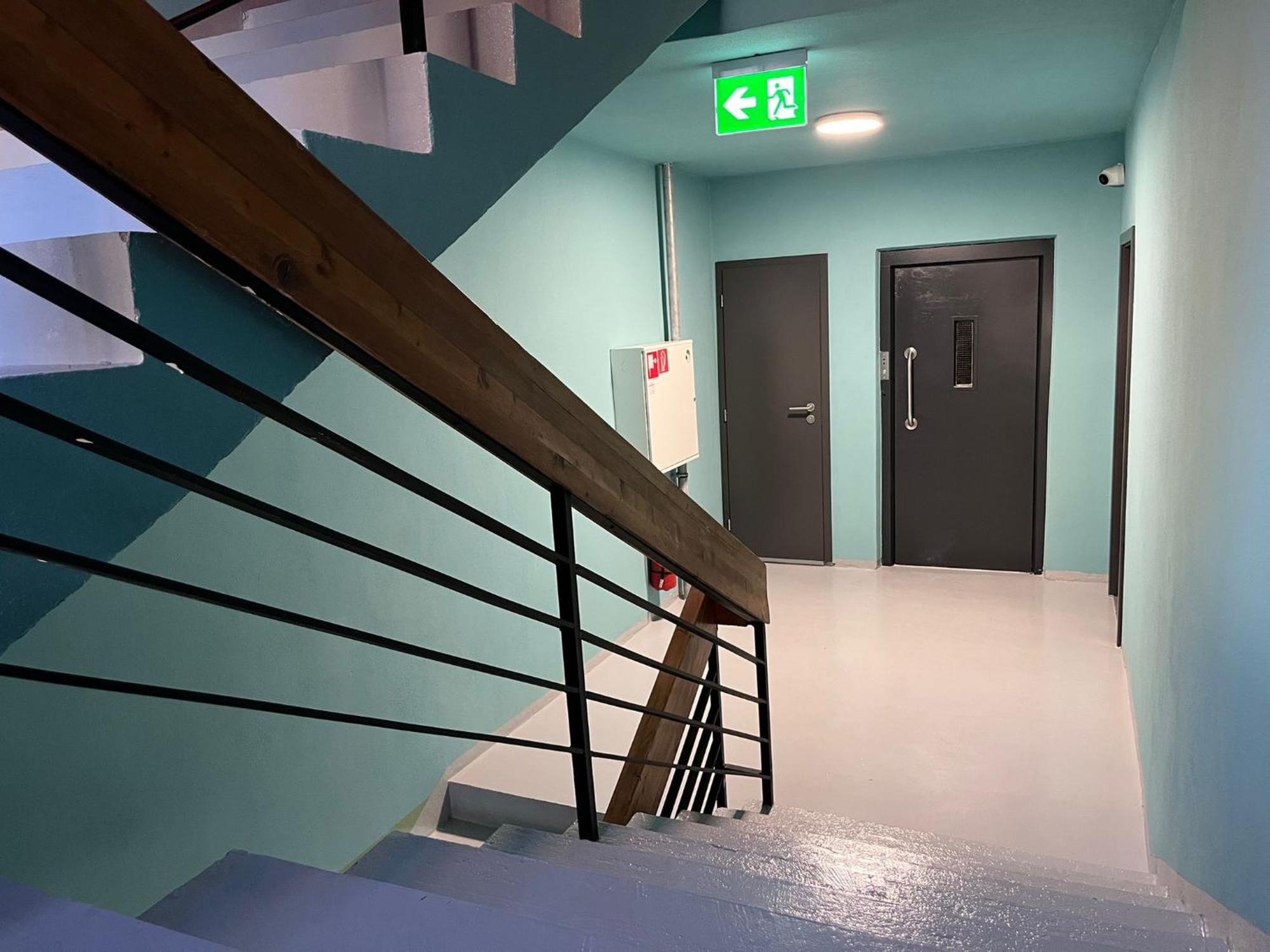 Izy Stay Hostel Bratislava Exteriör bild